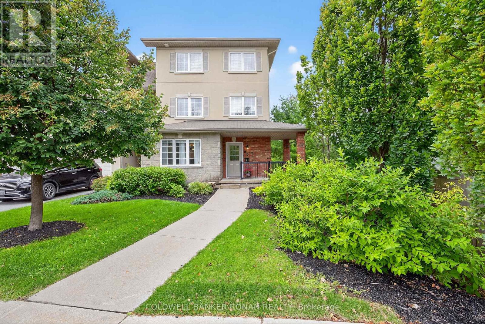 8 49 Ferndale Drive S
