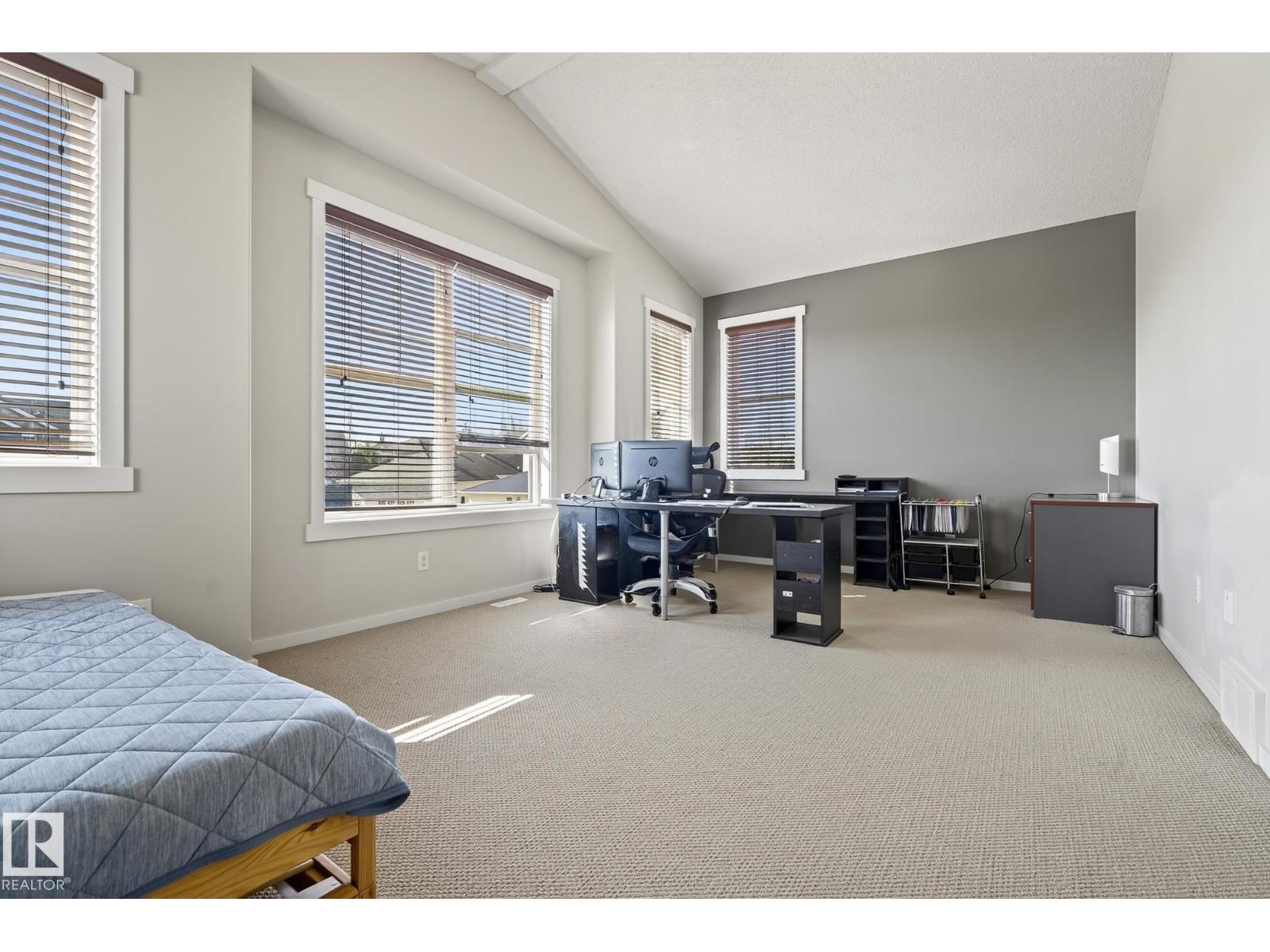 1026 Mckinney Gr Nw