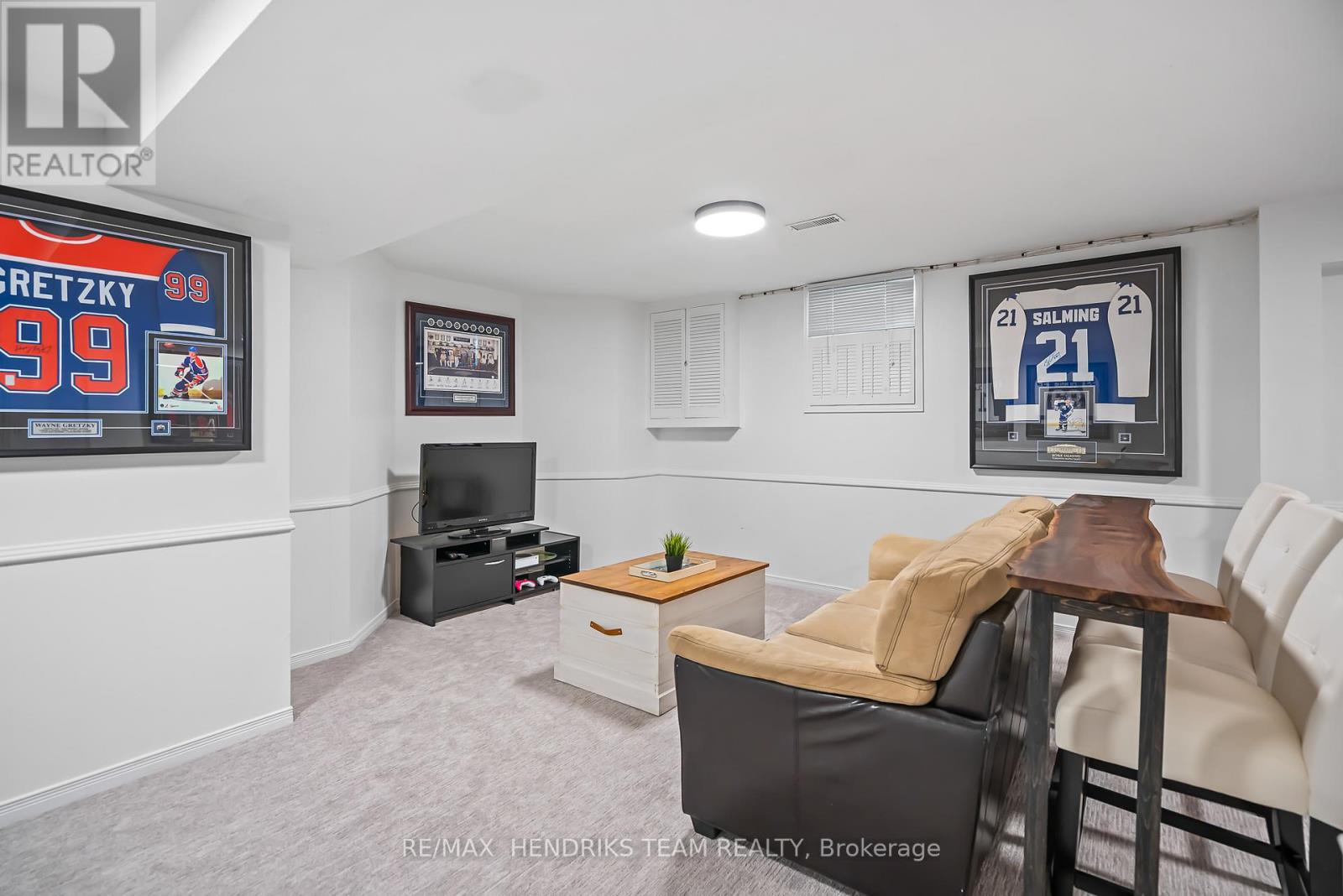 21 Farmington Drive