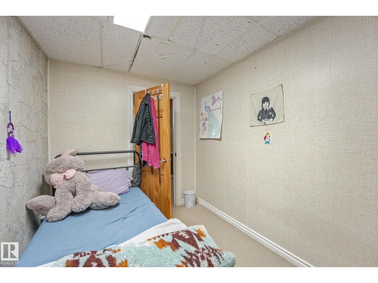 1408 76 St Nw