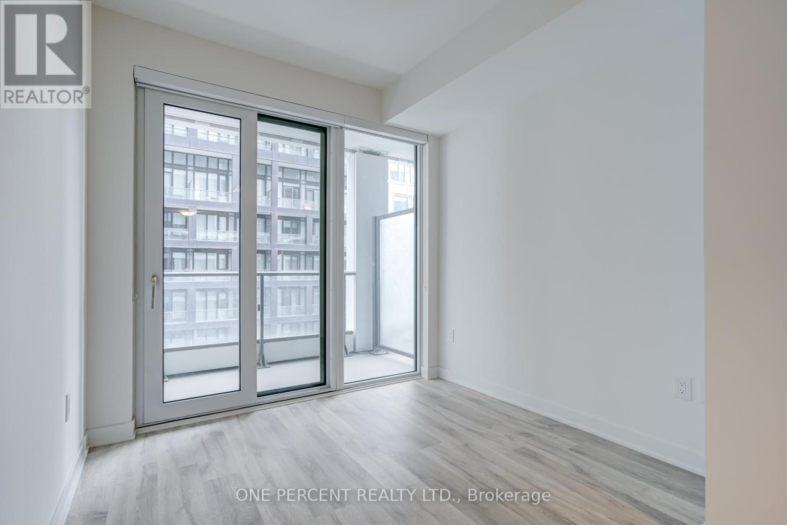 843 D 121 Lower Sherbourne Street