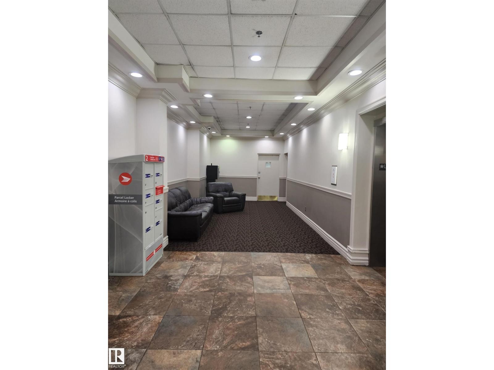 207 10160 114 St Nw