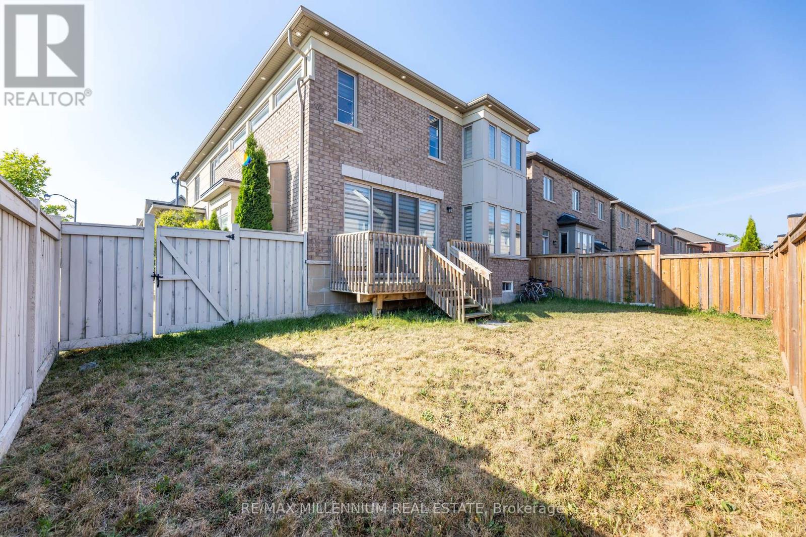 40 Frederick Pearson Street