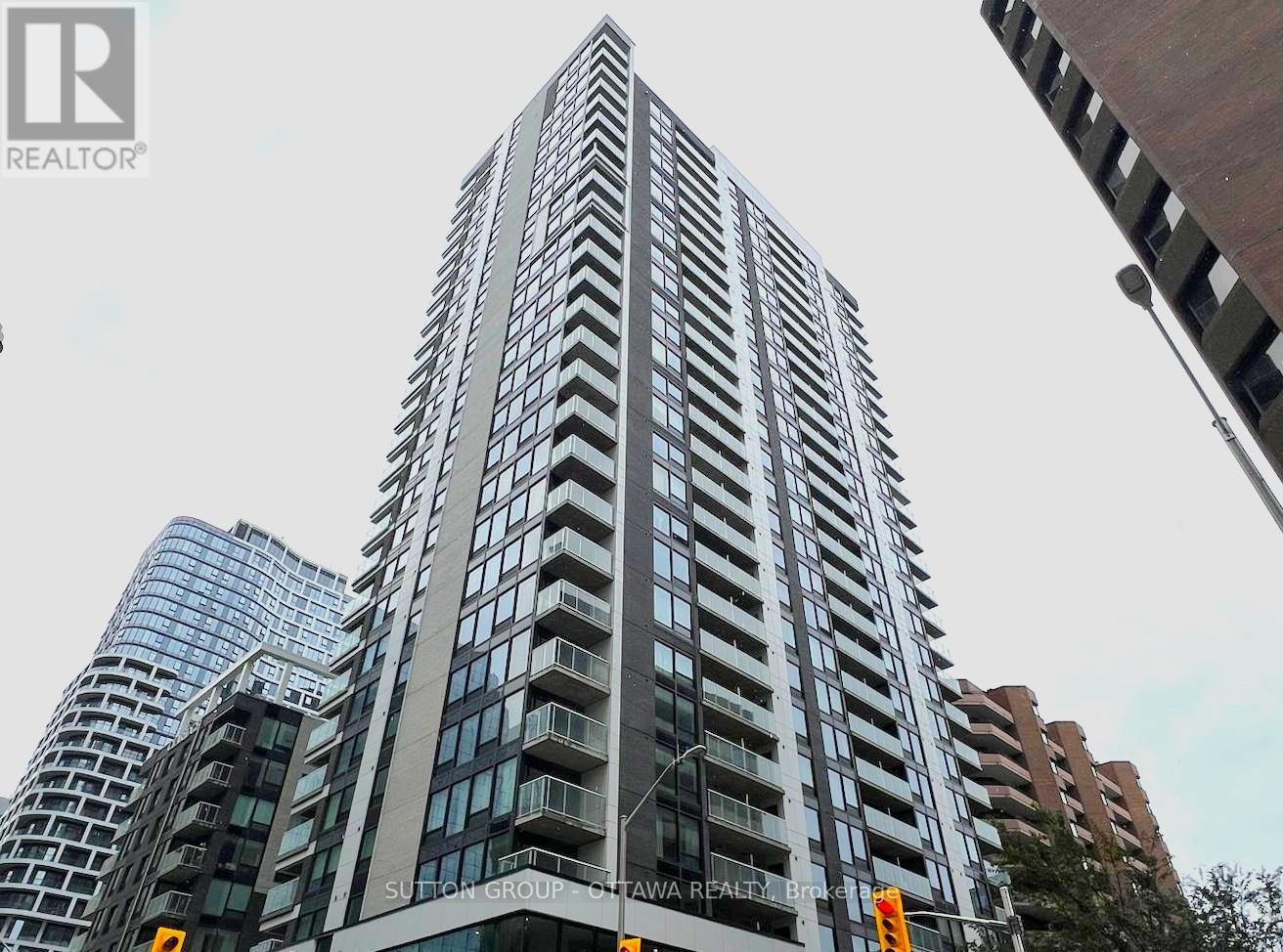 1001 340 Queen Street