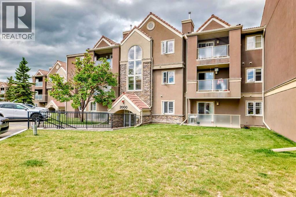 33 2033 Edenwold Heights Nw