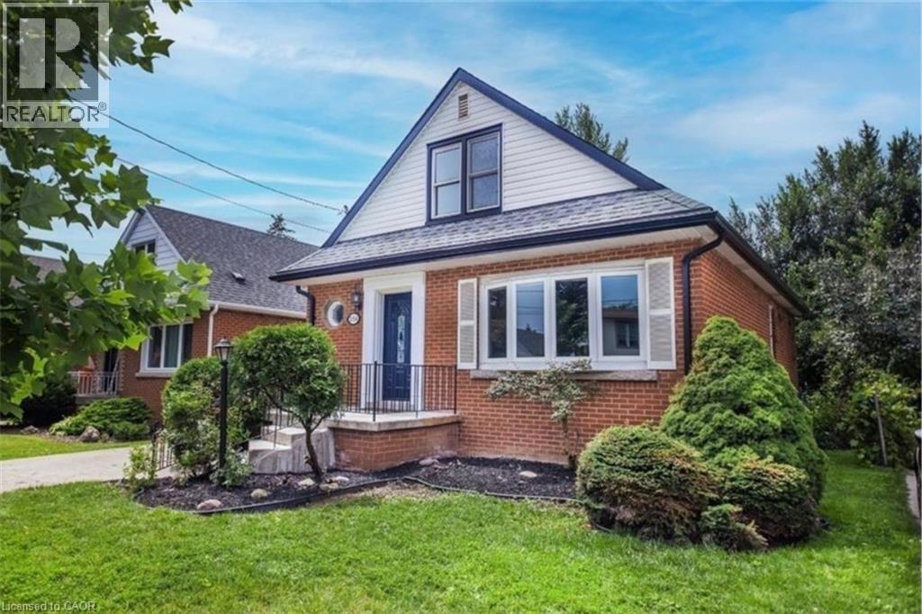 356 East 17th Street Unit Lower