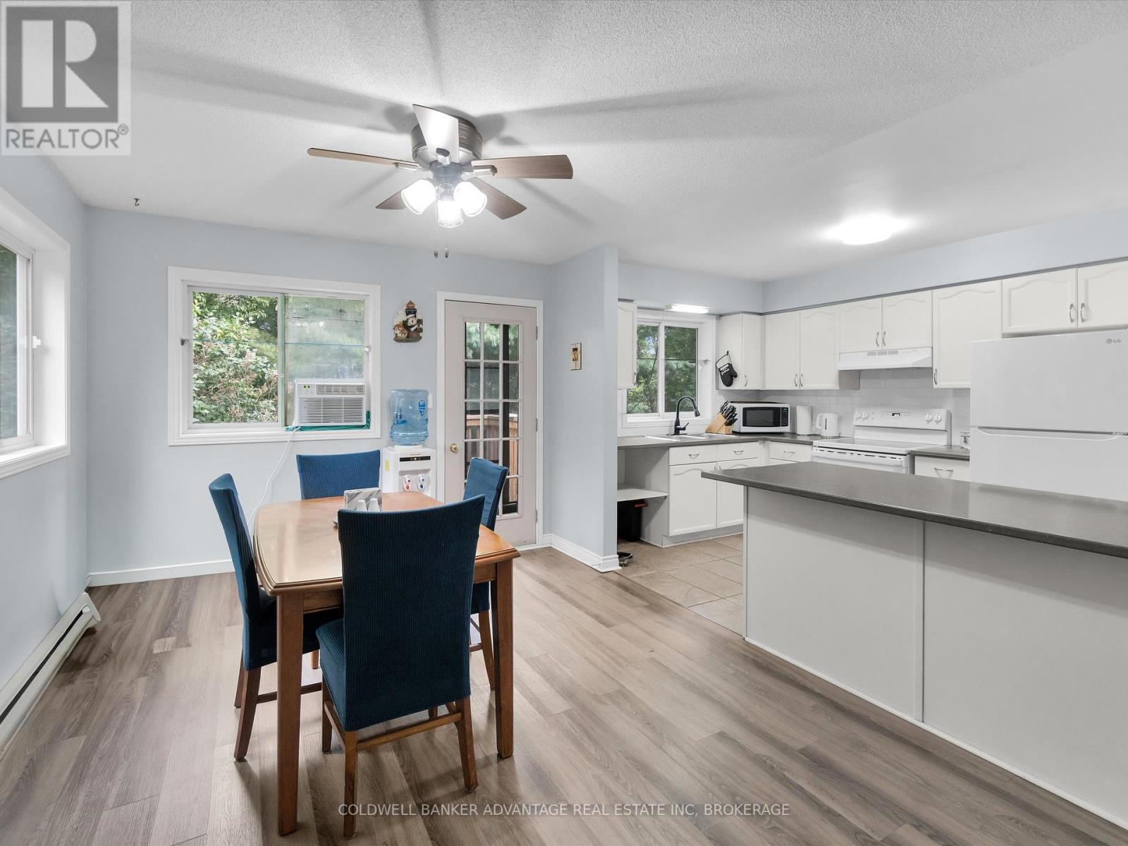 4276 Highway 520