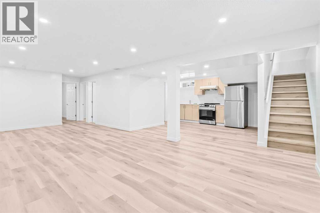 16 Marwood Circle Ne