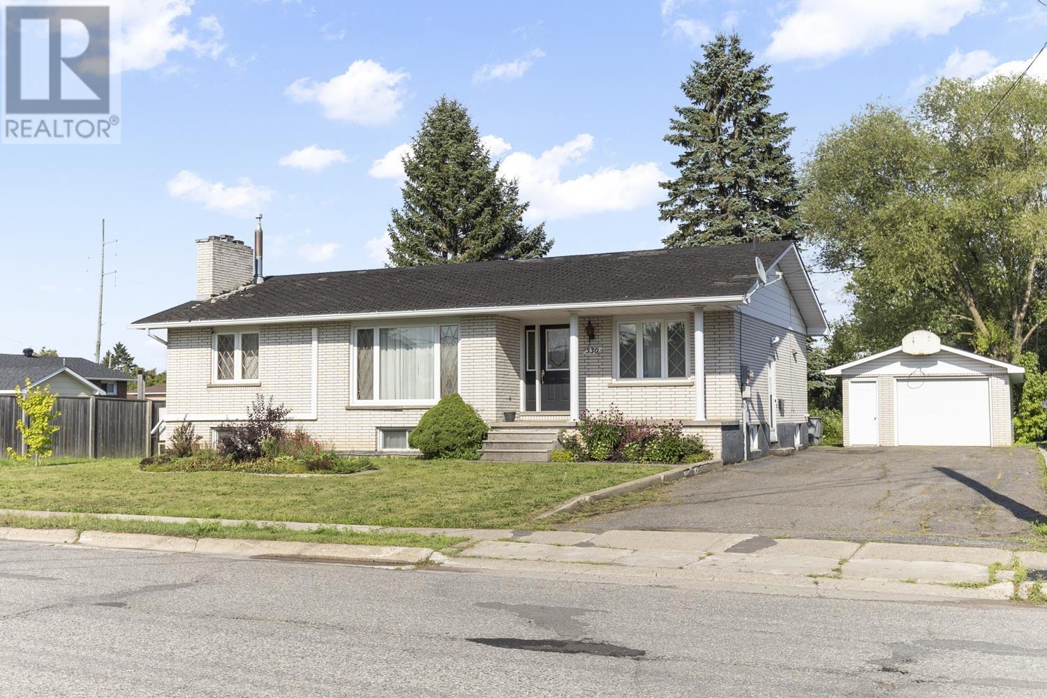 530 Farwell Ter