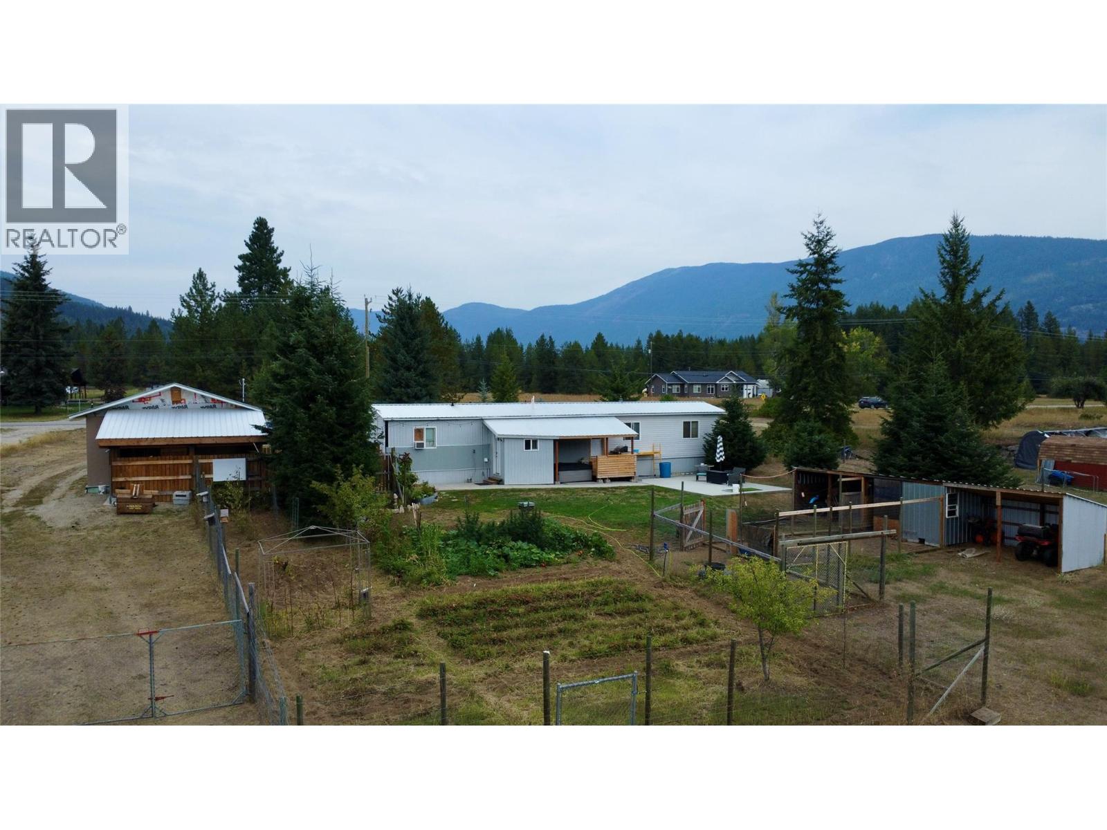 3754 Krestova Road