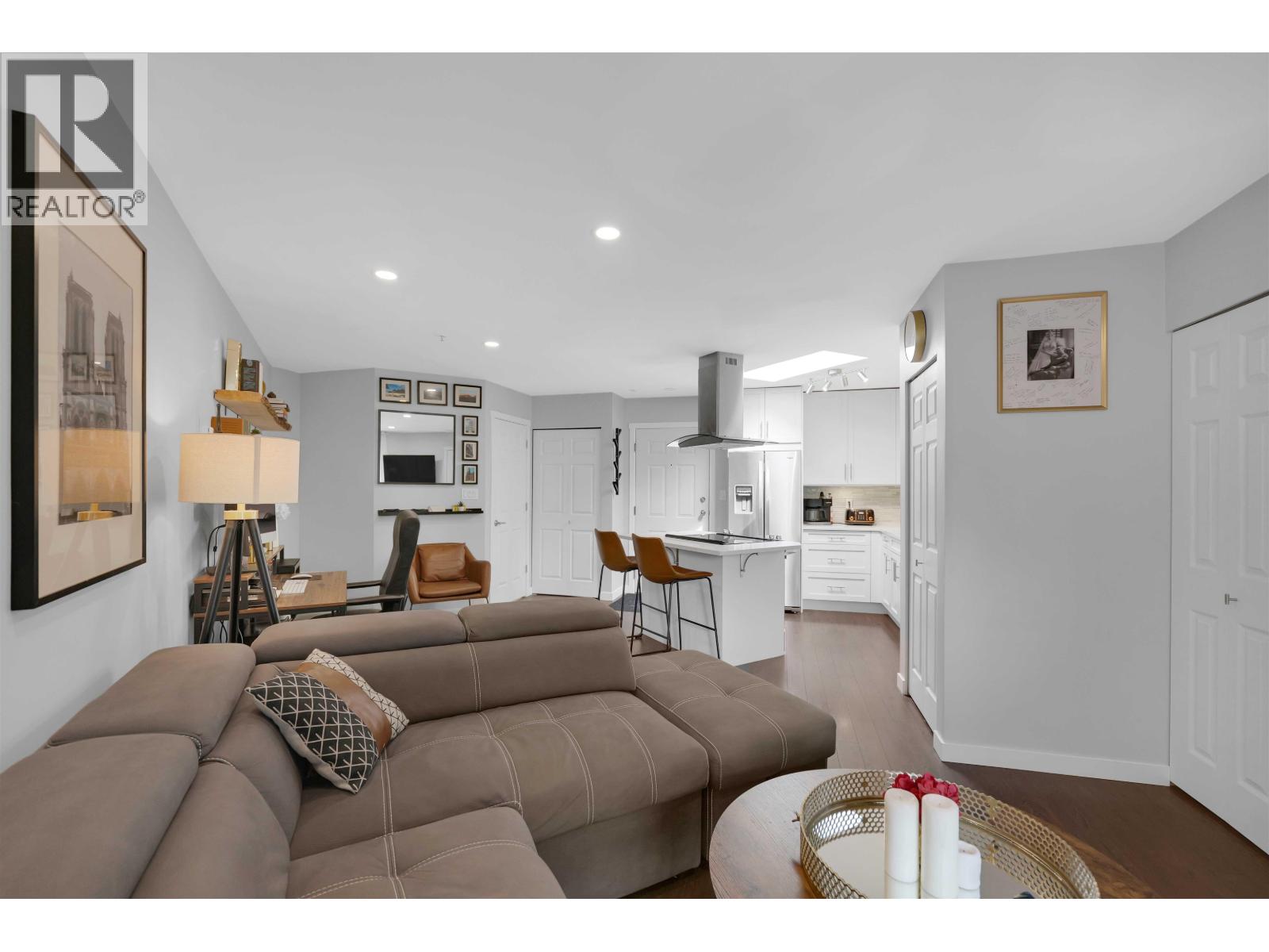 B 309 40120 Willow Crescent
