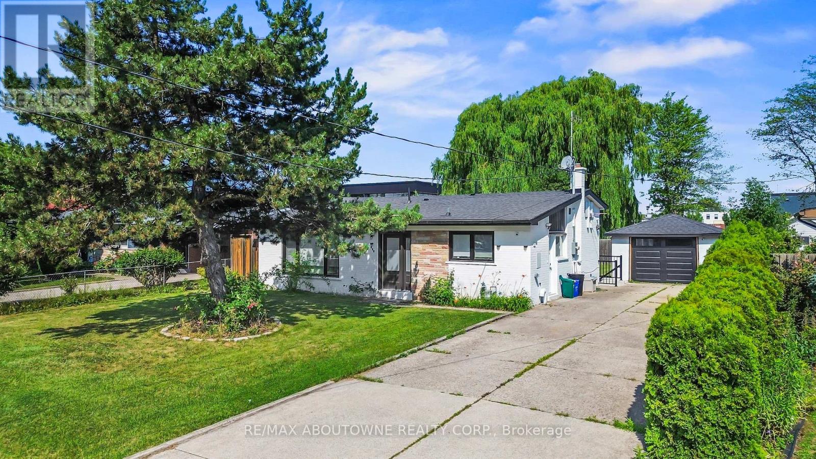 Lower 523 Pinegrove Road