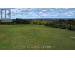 12 Sydenham Trail, Clearview, ON L0M1H0 Photo 4