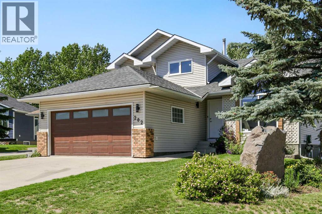 202 Hawktree Bay Nw