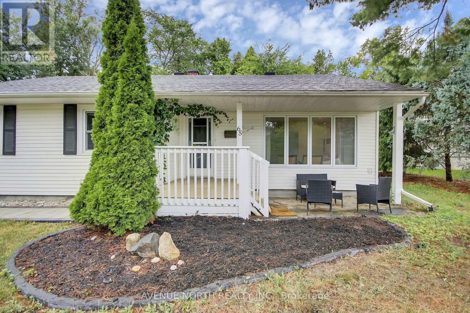 65 Rothwell Drive