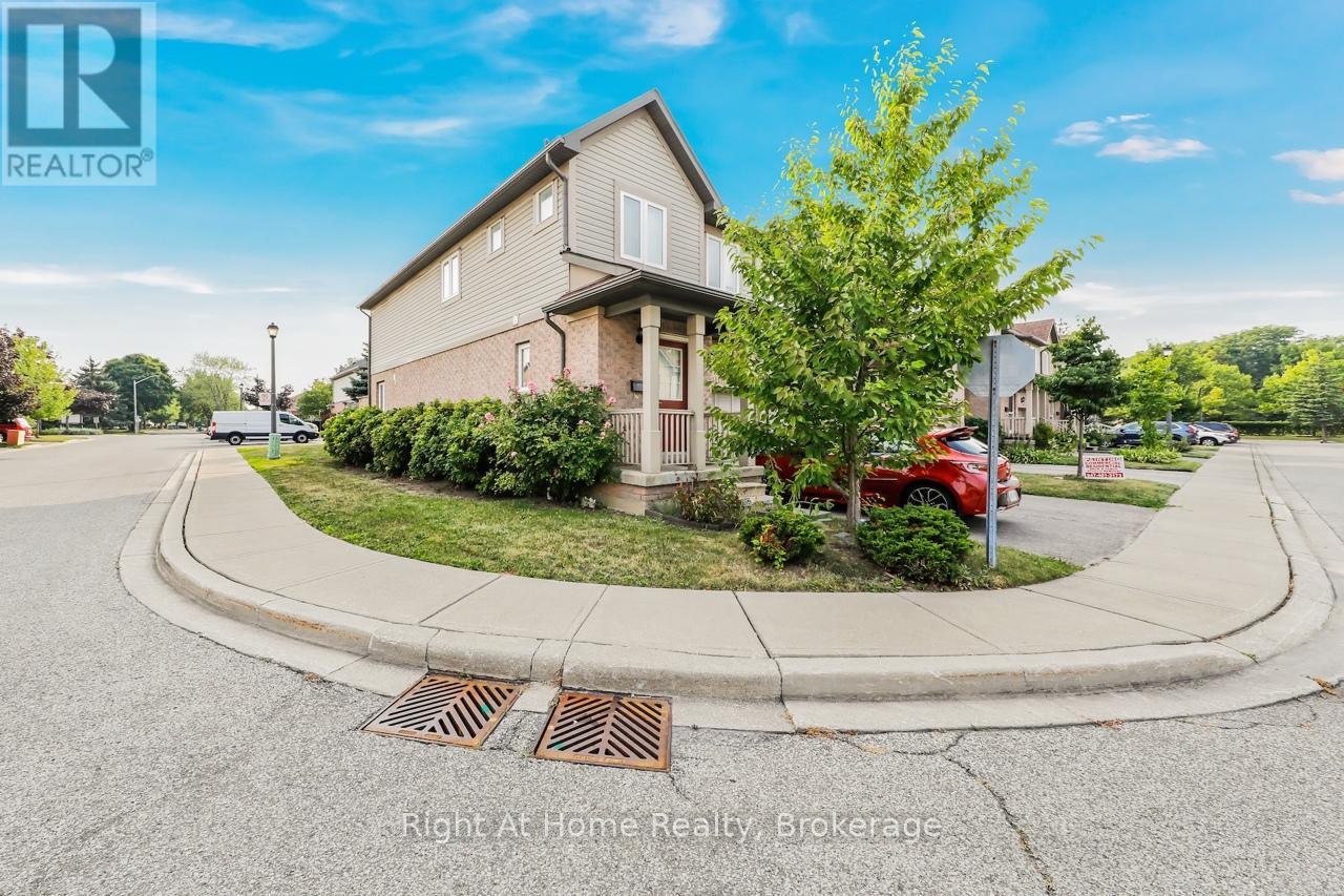 48 5255 Guildwood Way