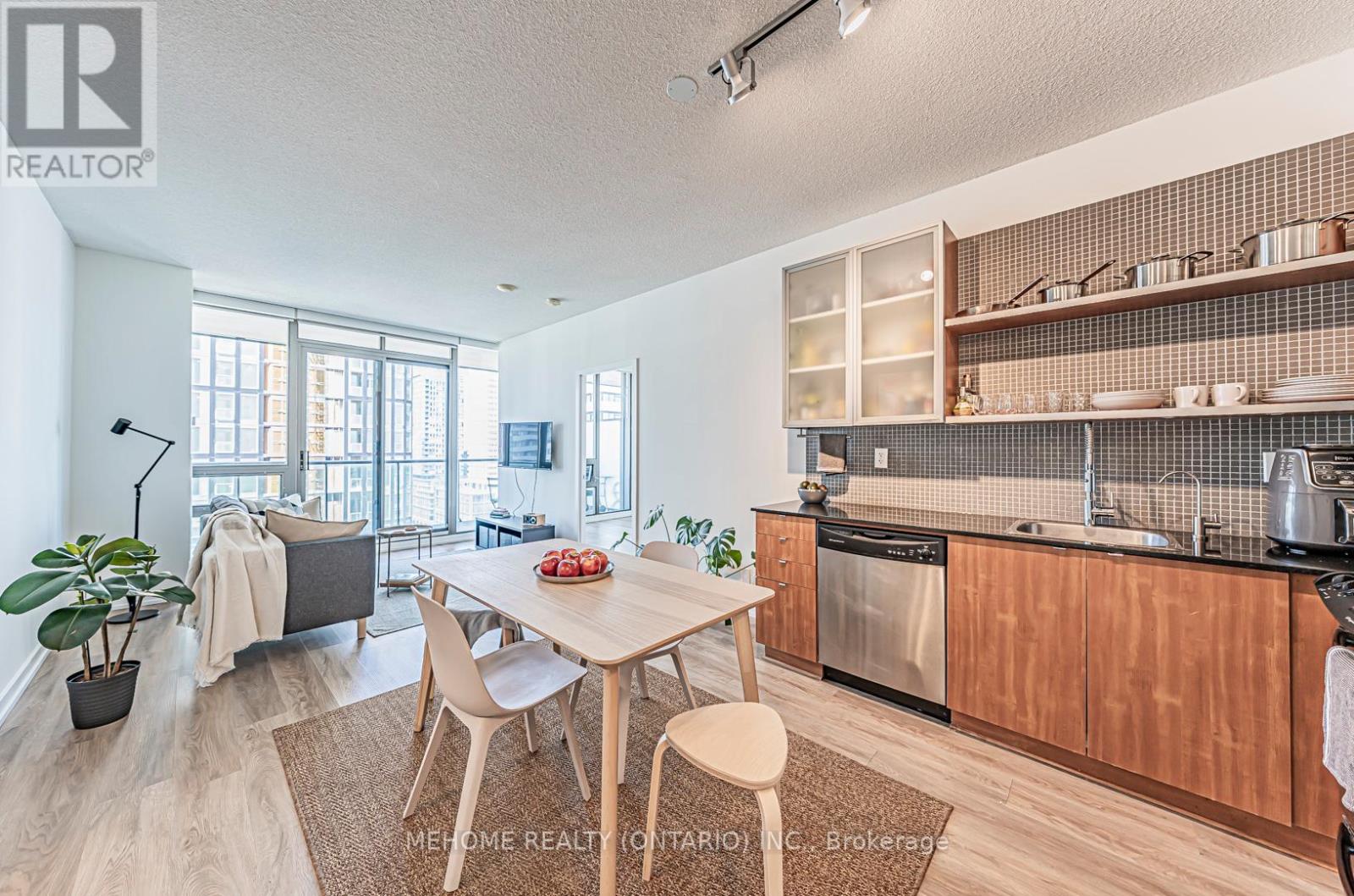 1704 33 Lombard Street