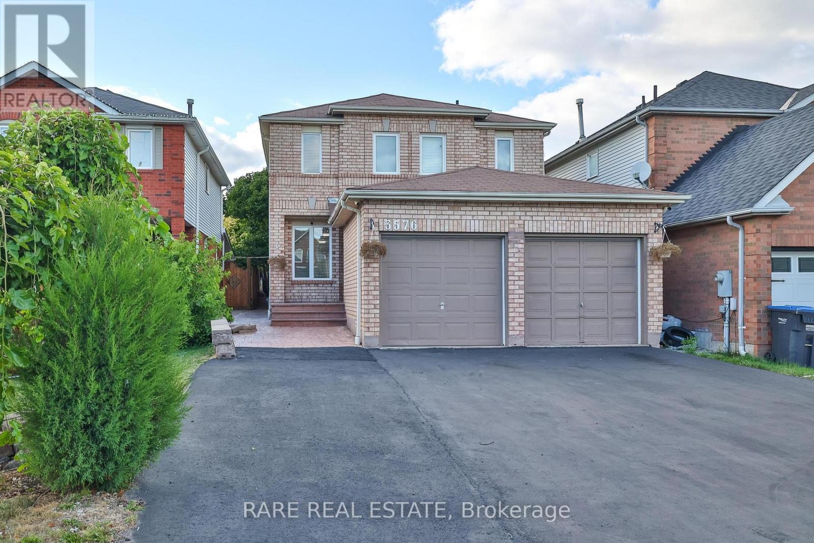 3576 Cherrington Crescent