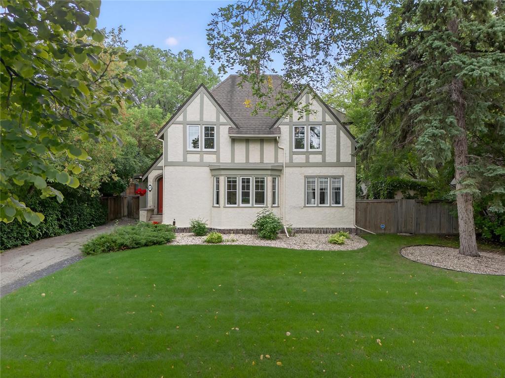 229 Lamont Boulevard