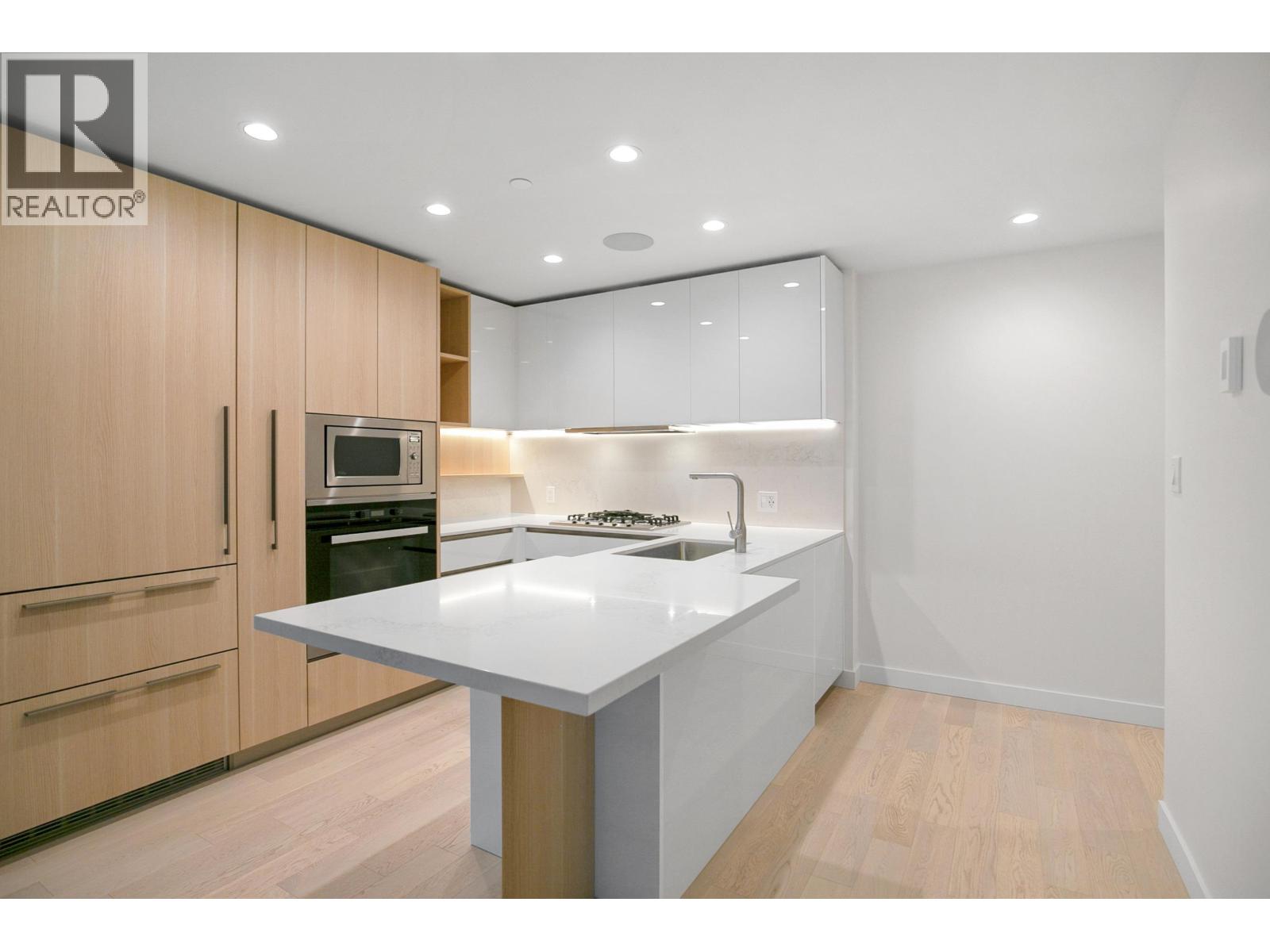 10 Xx 6811 Pearson Way
