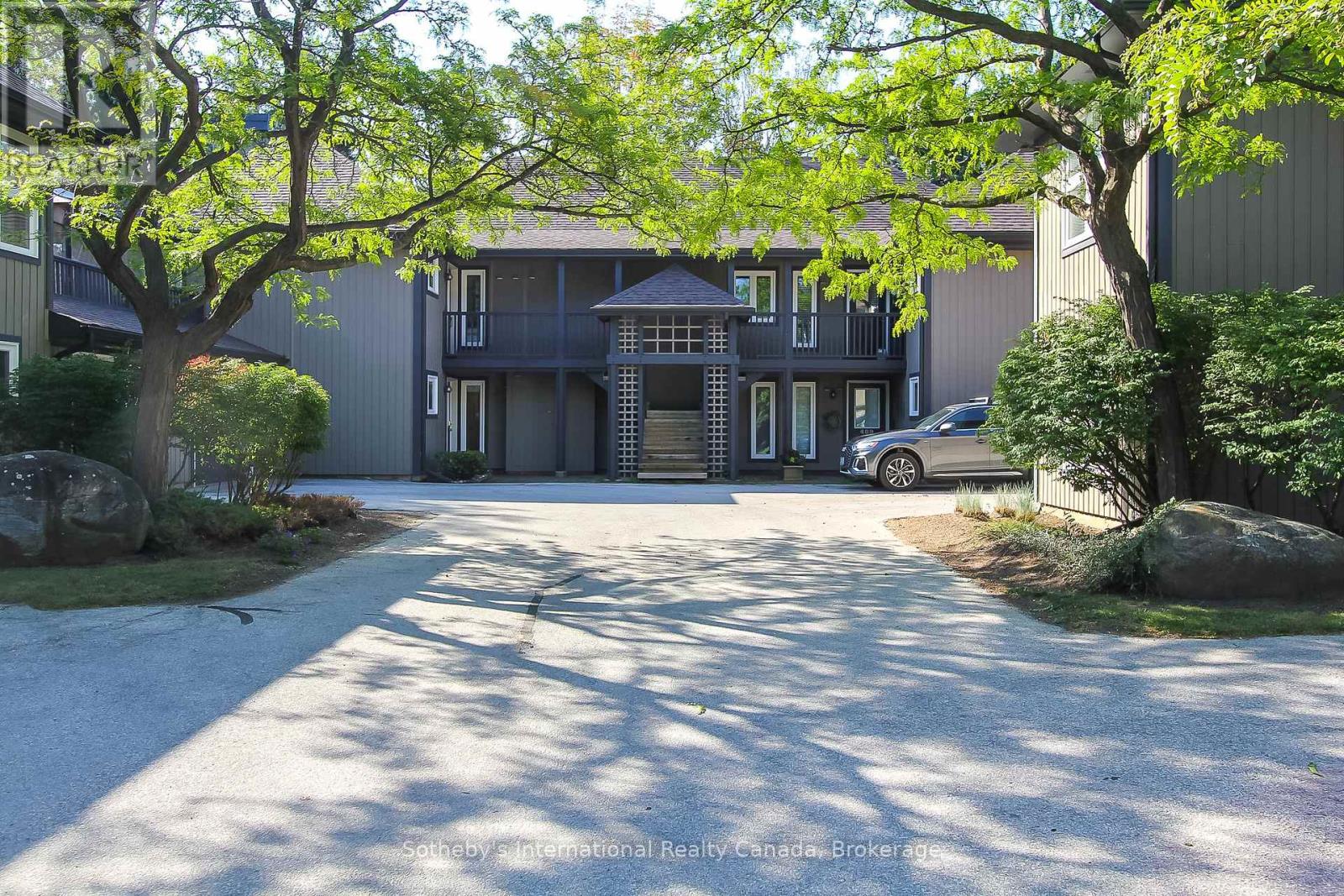411 Mariners Way