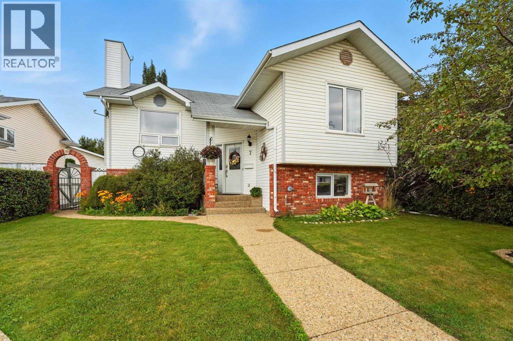 7 Kemp Avenue