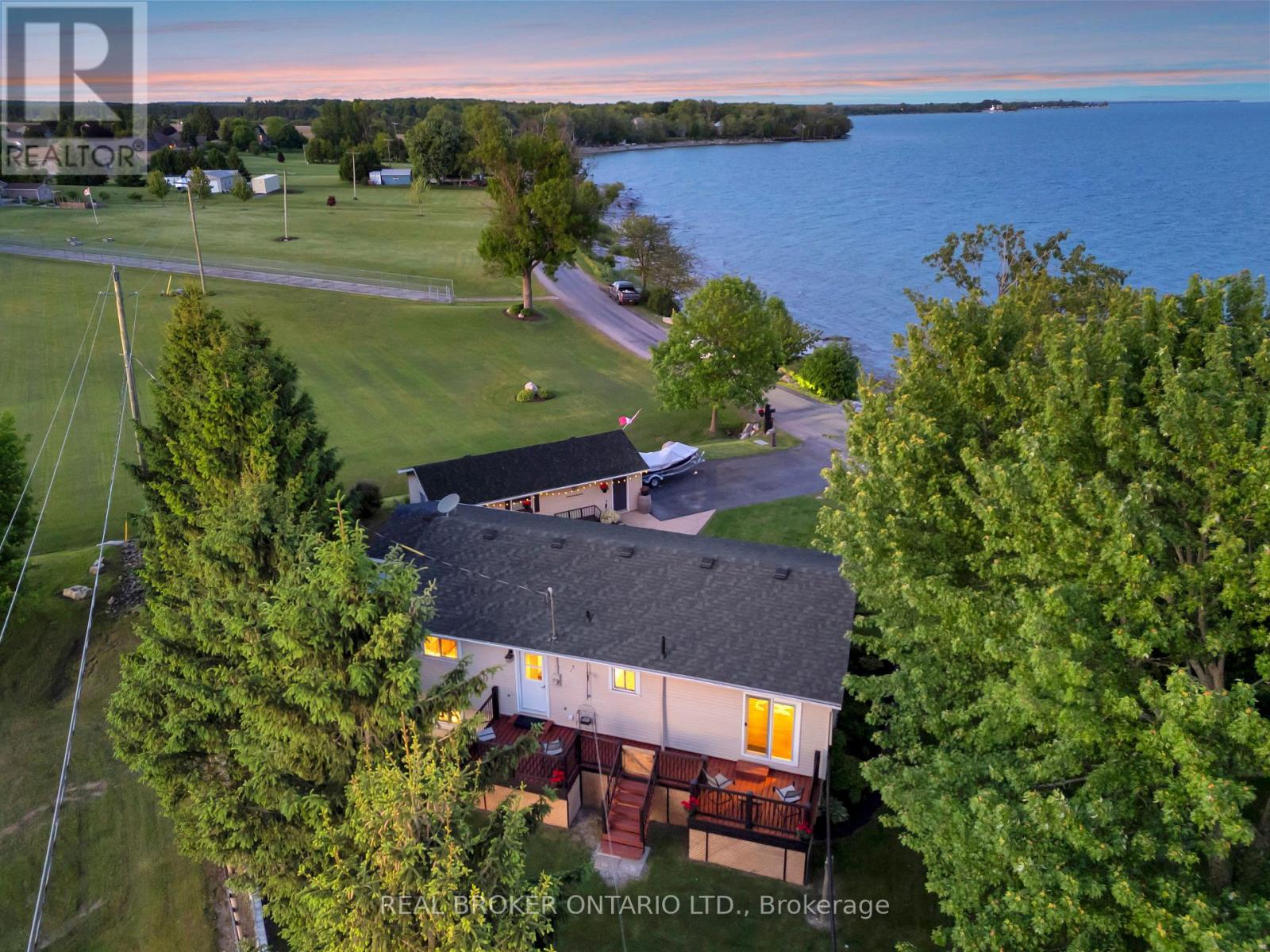 1697 Lakeshore Road