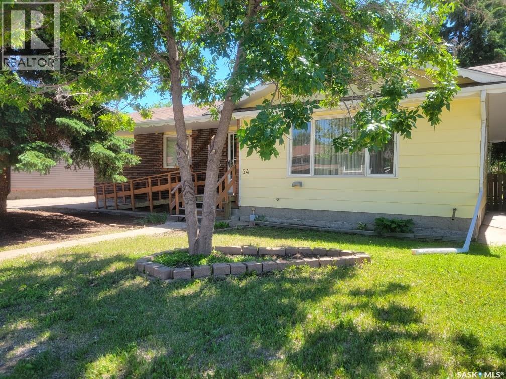 54 Buttercup Crescent Nw