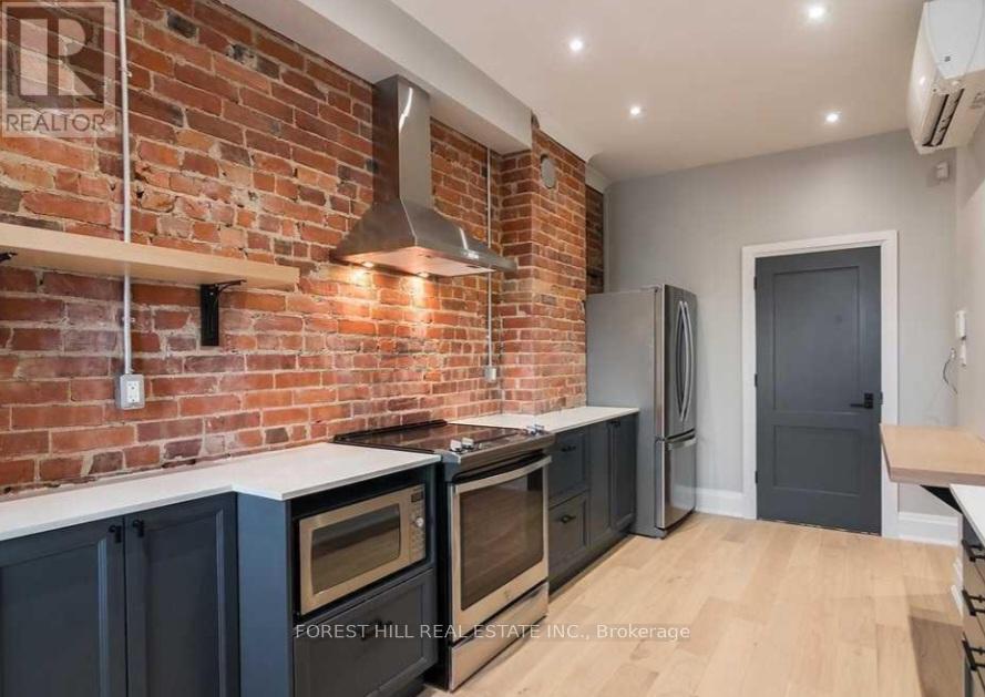 2nd Flr 1216 Dundas Street W