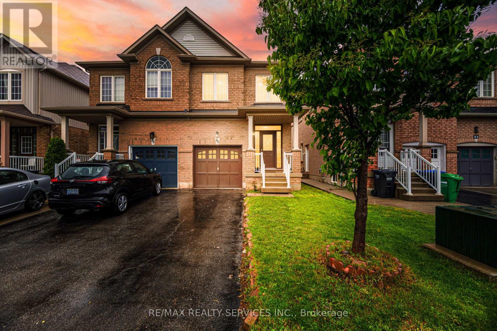 90 Crumlin Crescent