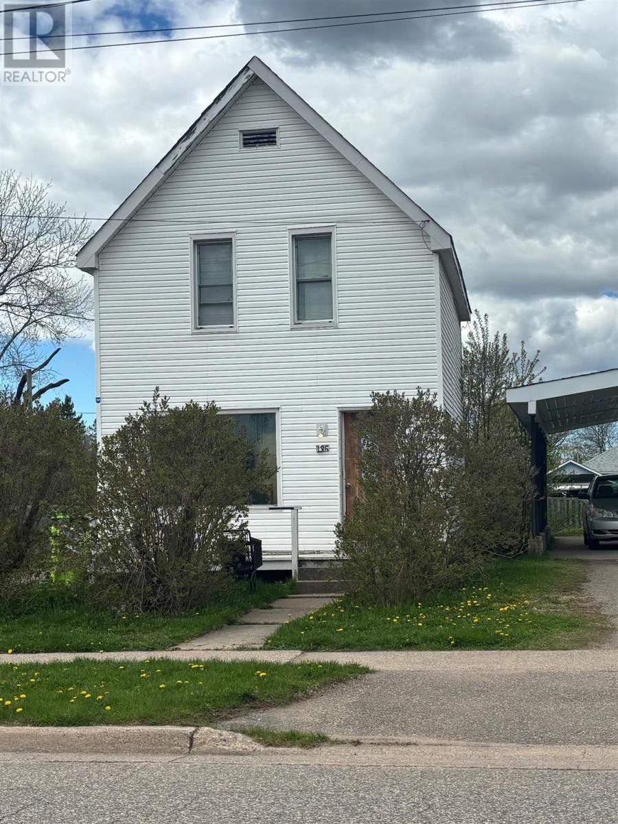 135 Walnut St