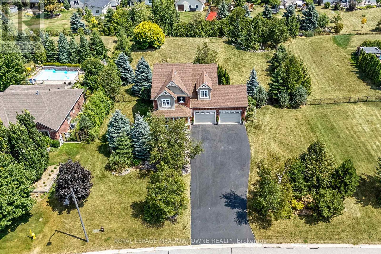 26 Island Lake Road
