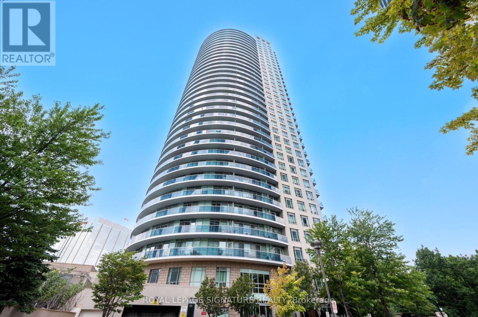 2806 80 Absolute Avenue