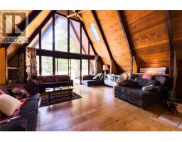 Living room - 766 B Gowlland Harbour Rd, Quadra Island, BC V0P1N0 Photo 3