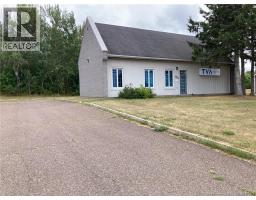 324 Boul St Pierre Ouest, Caraquet, NB E1W1A3 Photo 4