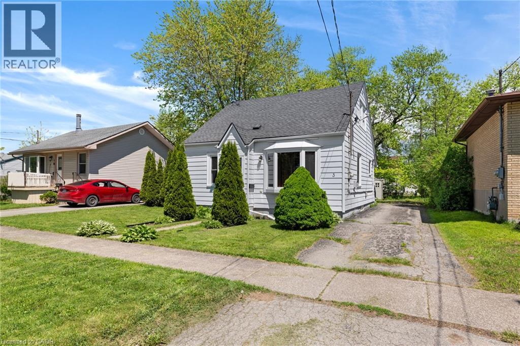 3 Phyllis Street