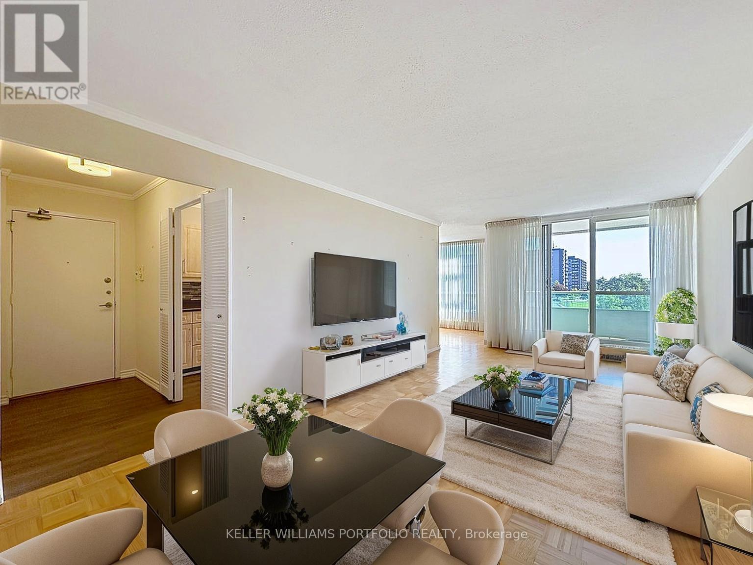 404 44 Longbourne Drive
