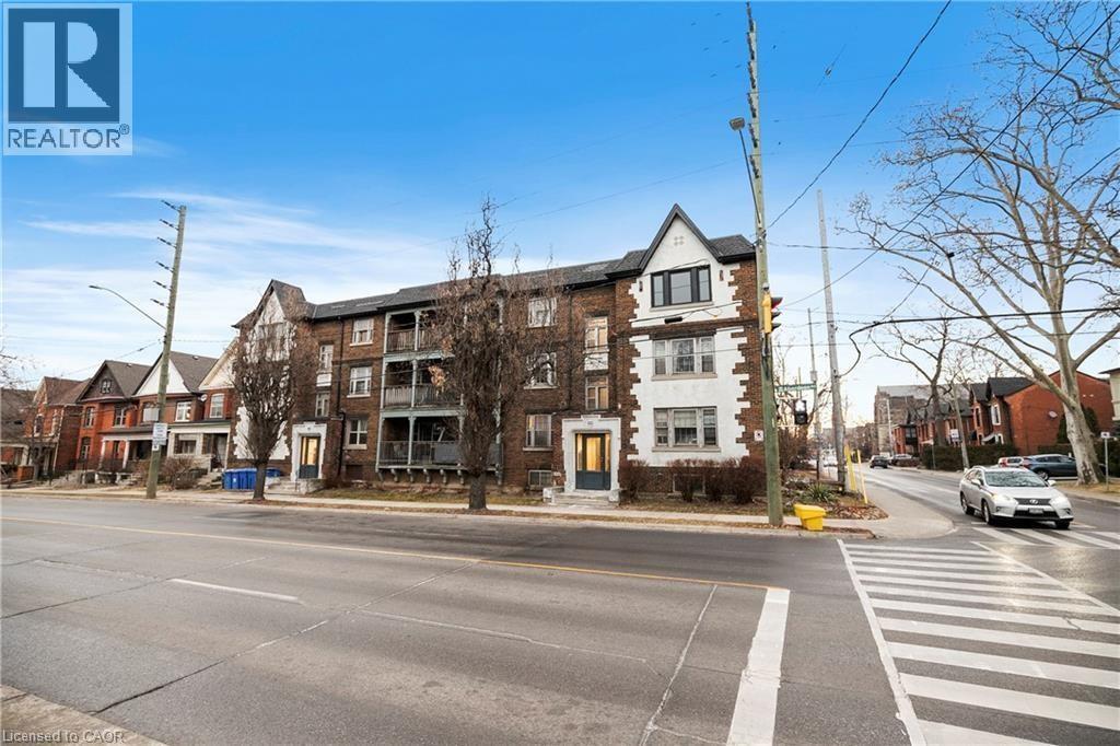 316 Aberdeen Avenue Unit 11