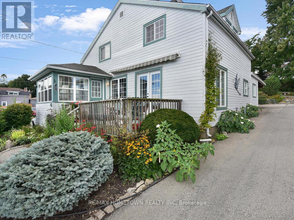 92 Water Street E