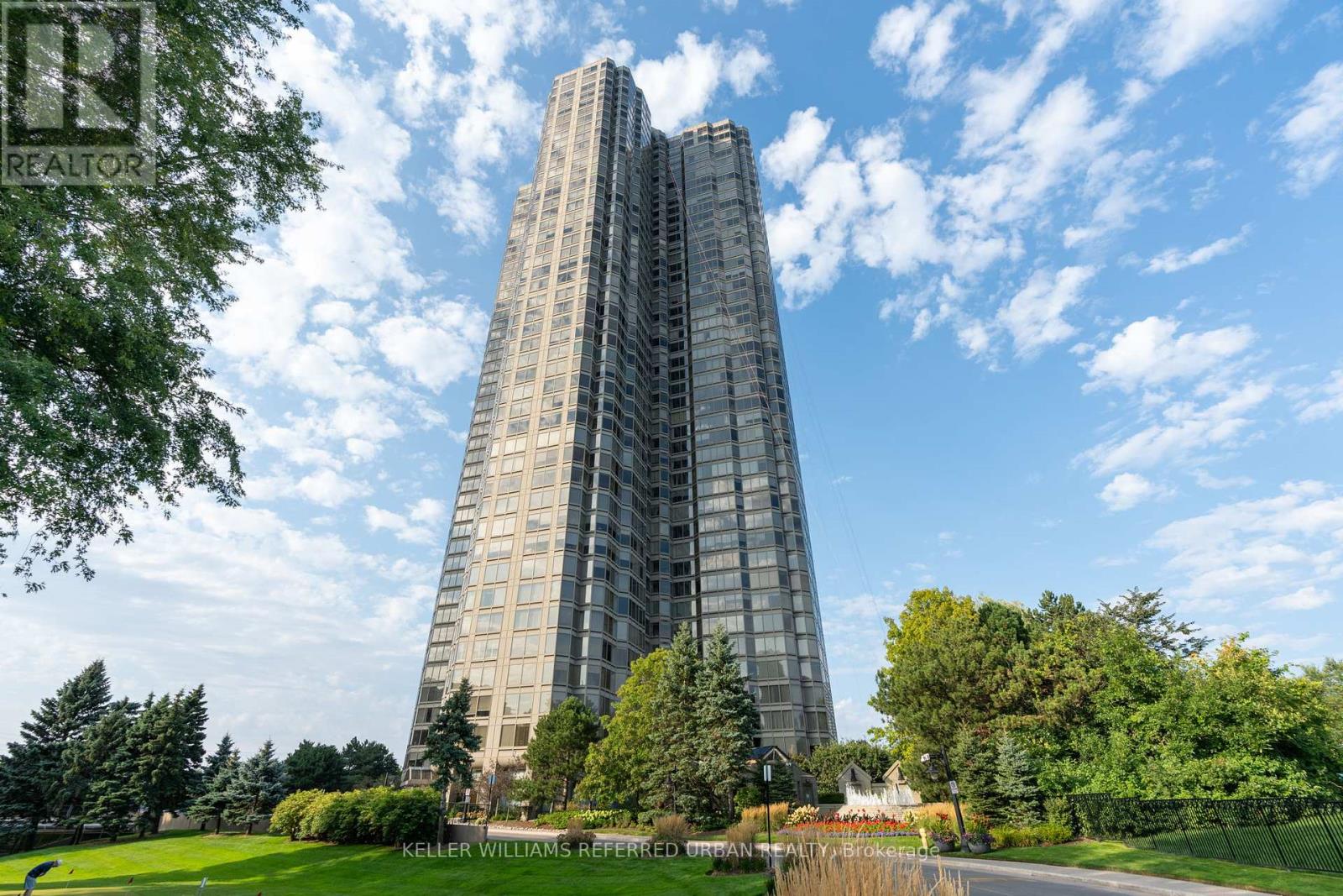 409 1 Palace Pier Court