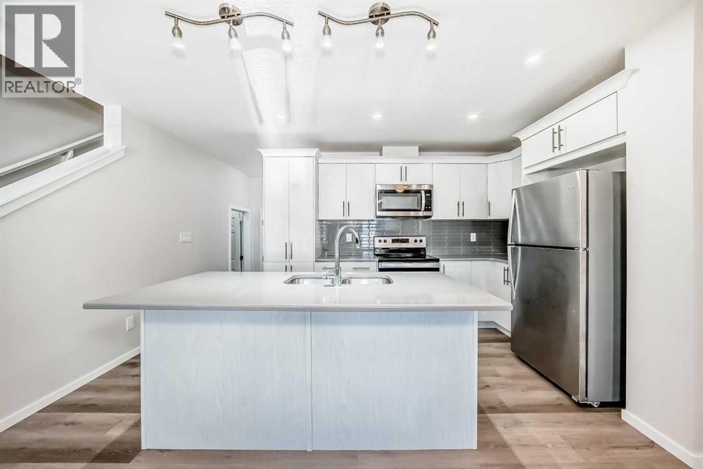 145 Yorkville Boulevard Sw