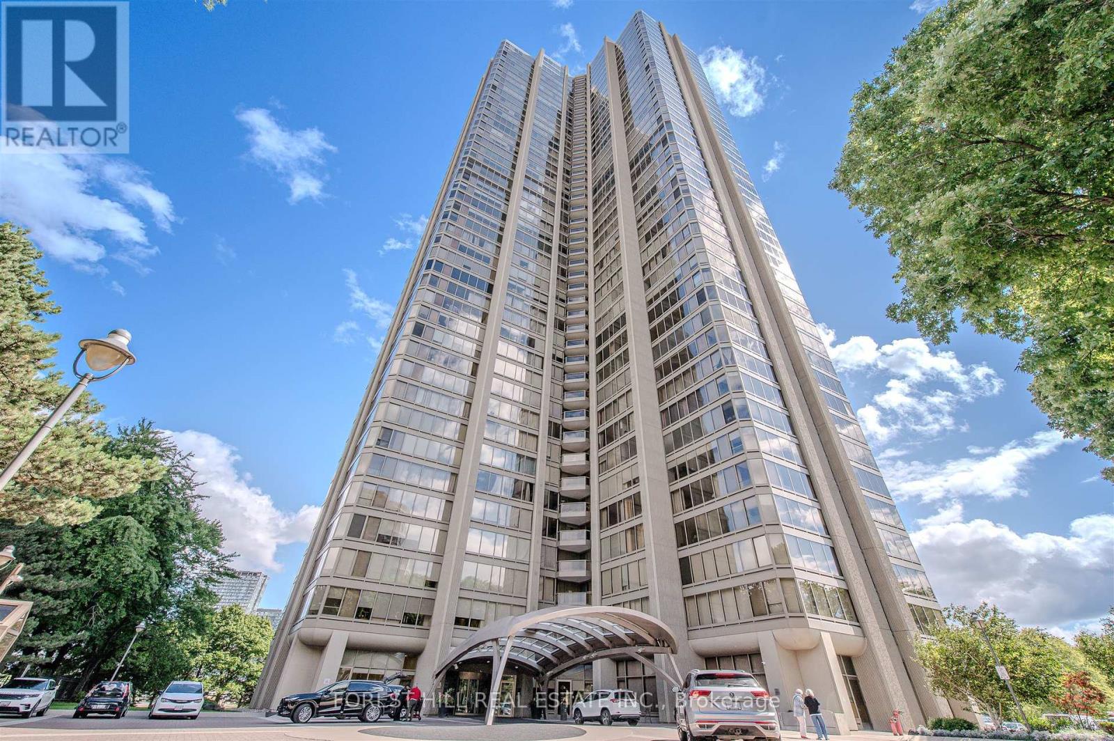 1102 2045 Lake Shore Boulevard W