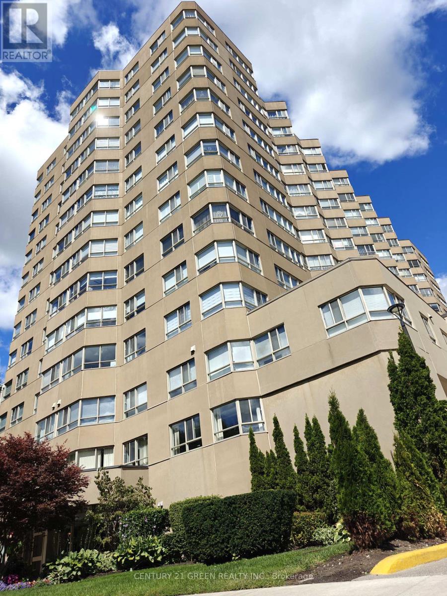 1206 4 Park Vista