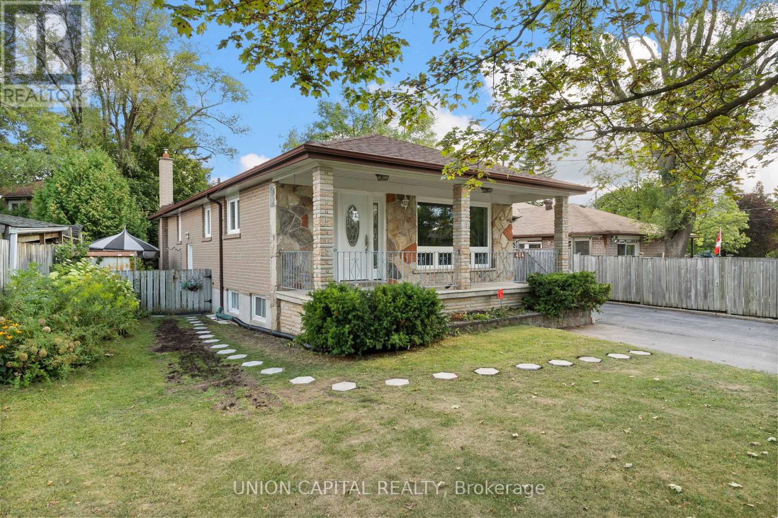 Main 414 Oceanside Avenue