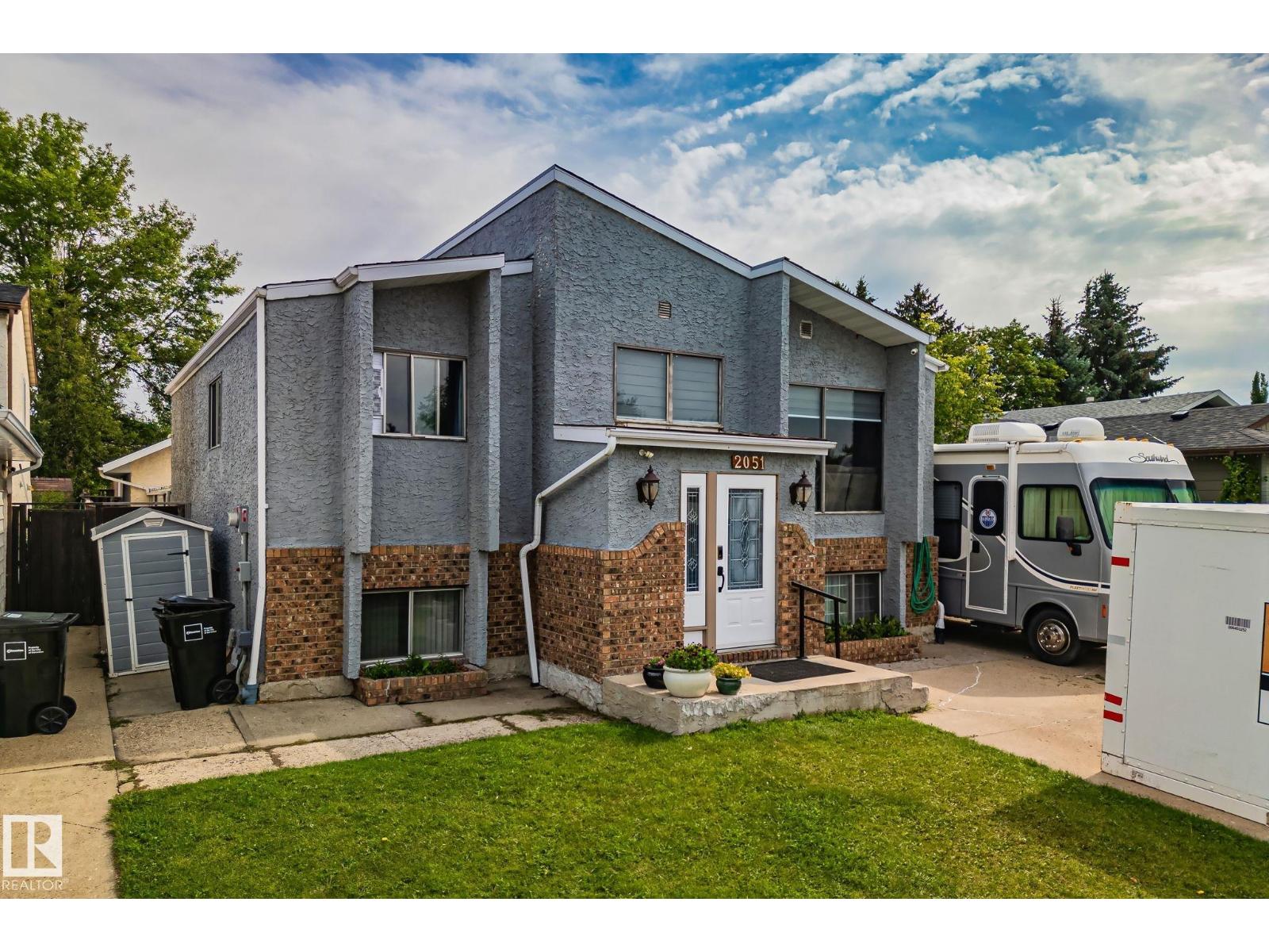 2051 49 A St Nw