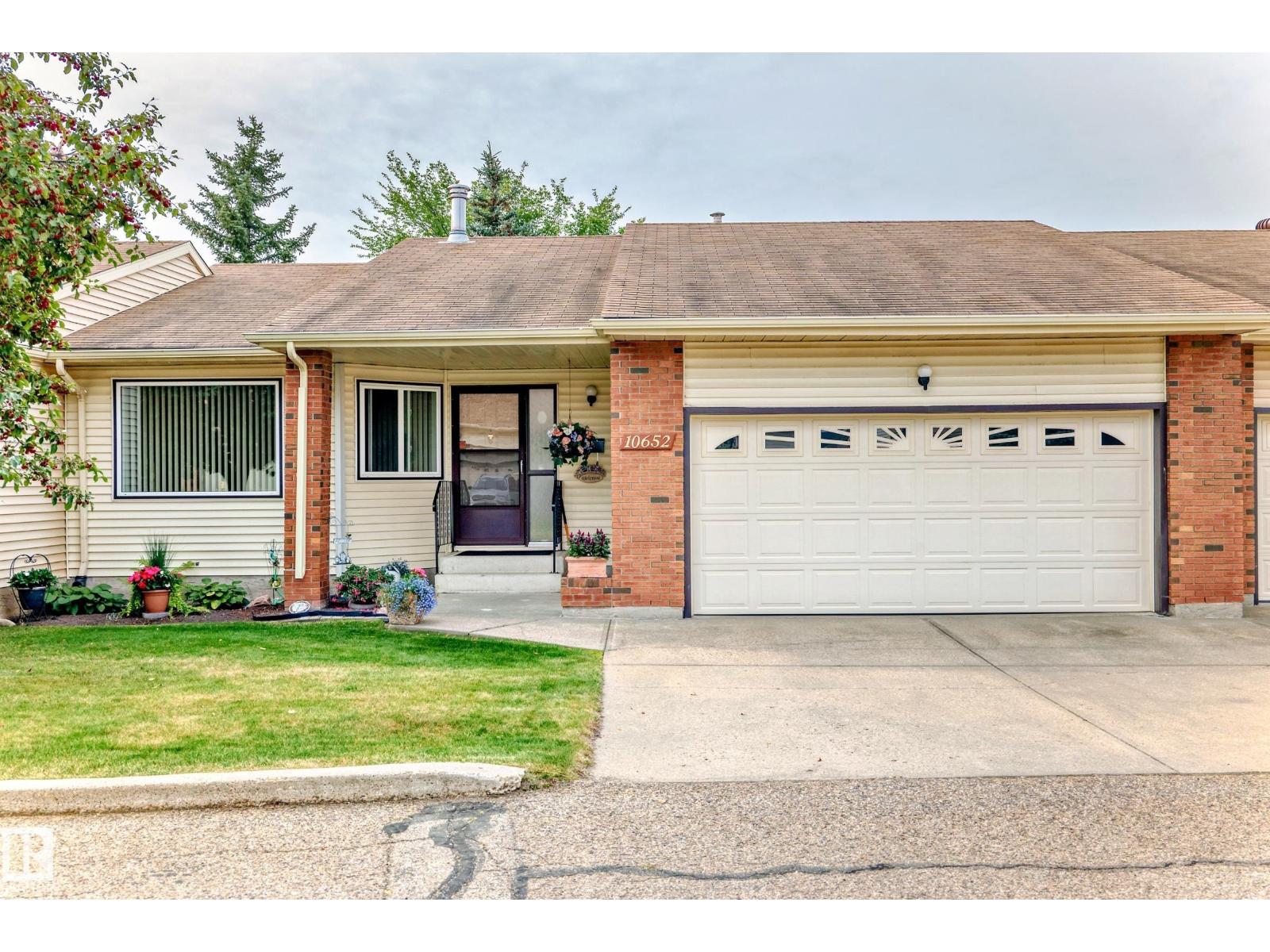 10652 153 Av Nw
