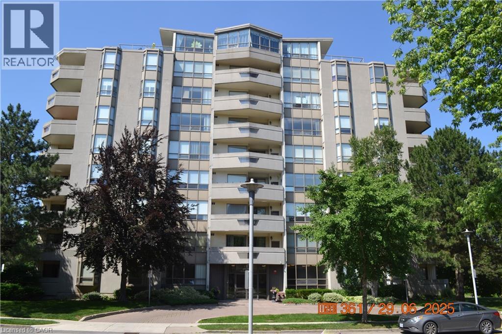 8 Village Green Boulevard Unit 811