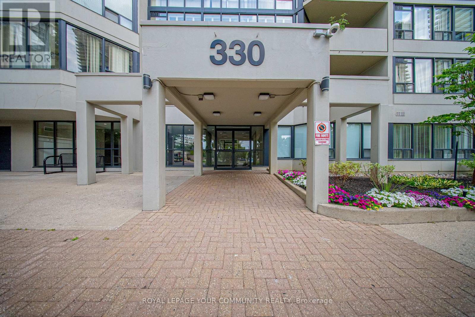 1404 330 Rathburn Road W