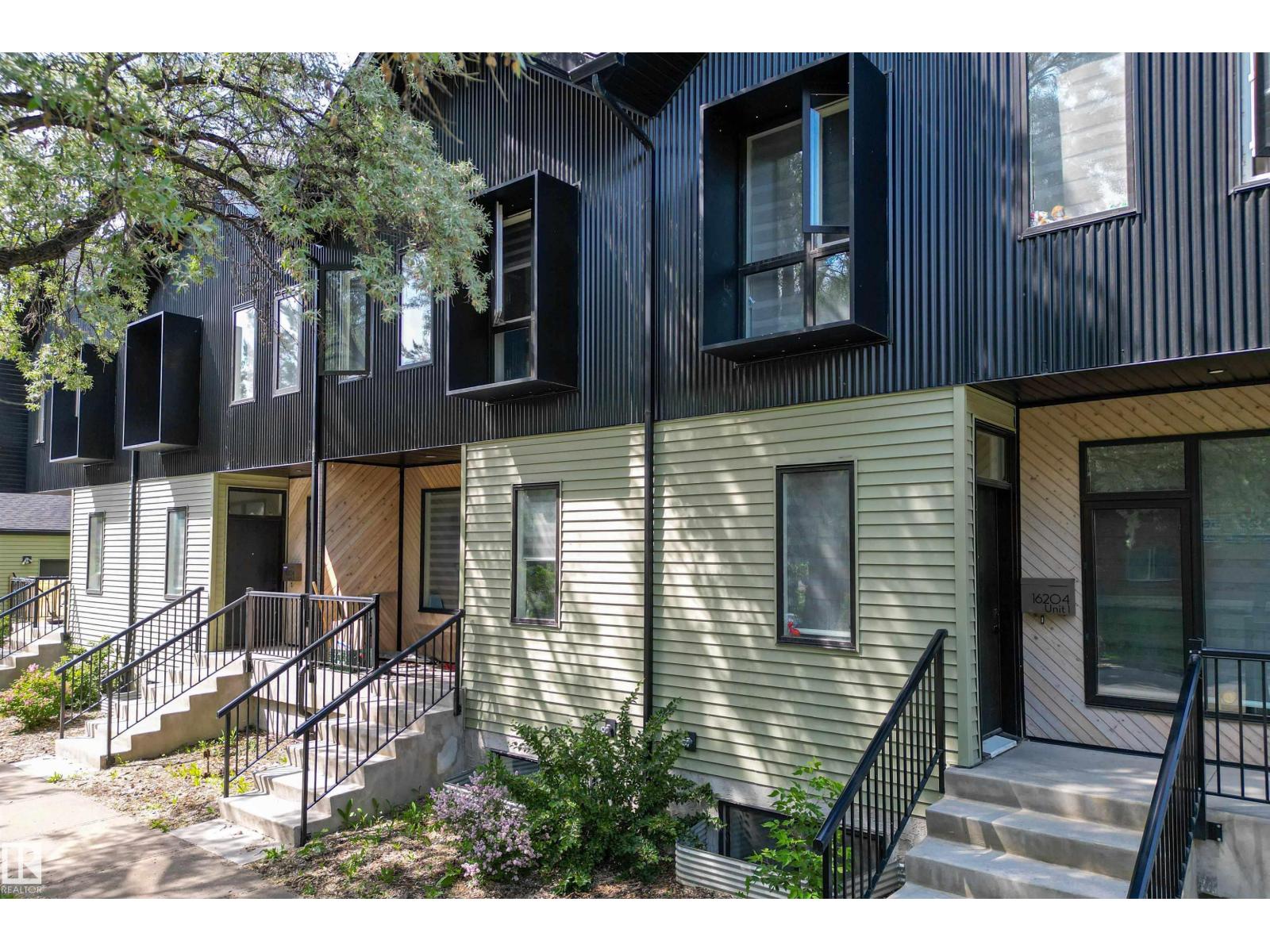 16204 102 Av Nw