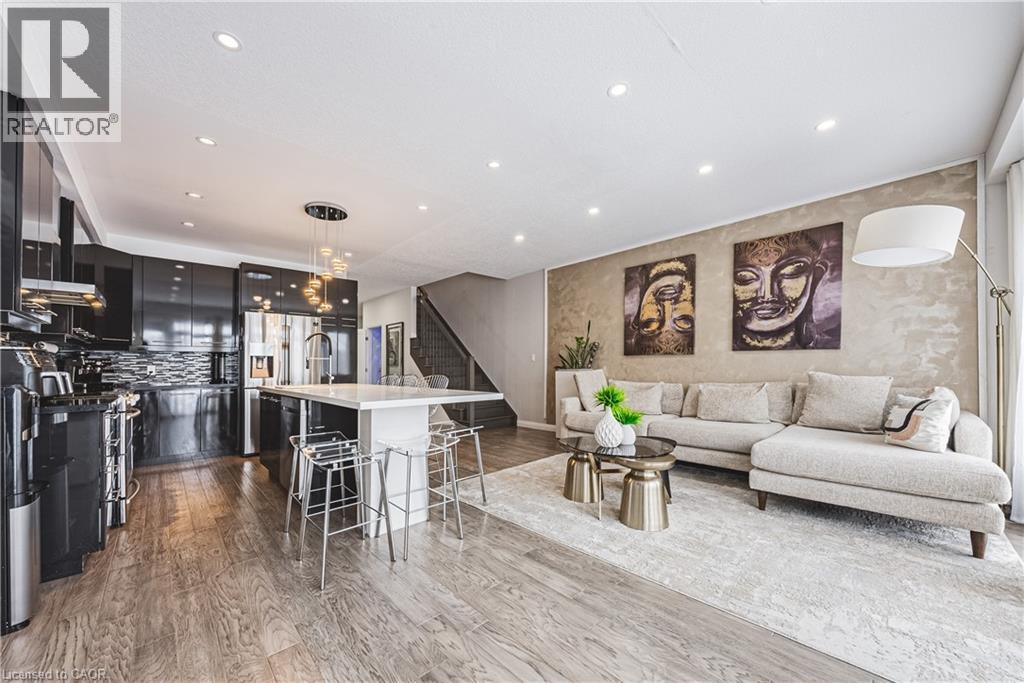35 Midhurst Heights Unit 26